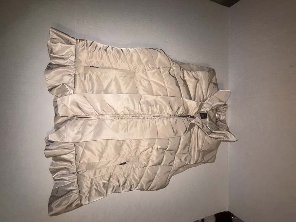 White House Black Market Champagne Quilted Ruffle Zip-Up Puffer Vest - Picture 6 of 6